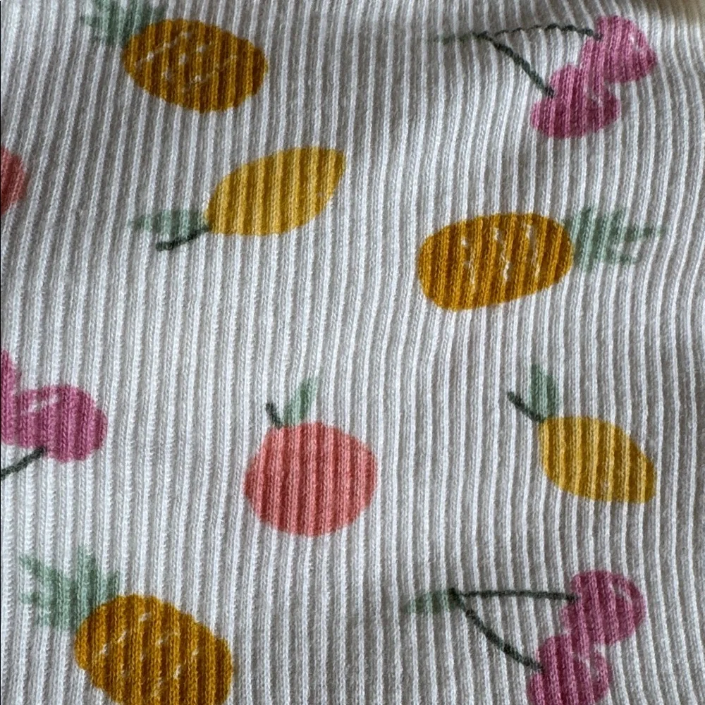 Tahari Fruit Print 2 Piece Set with Ruffled Bloomers size 0-3M
